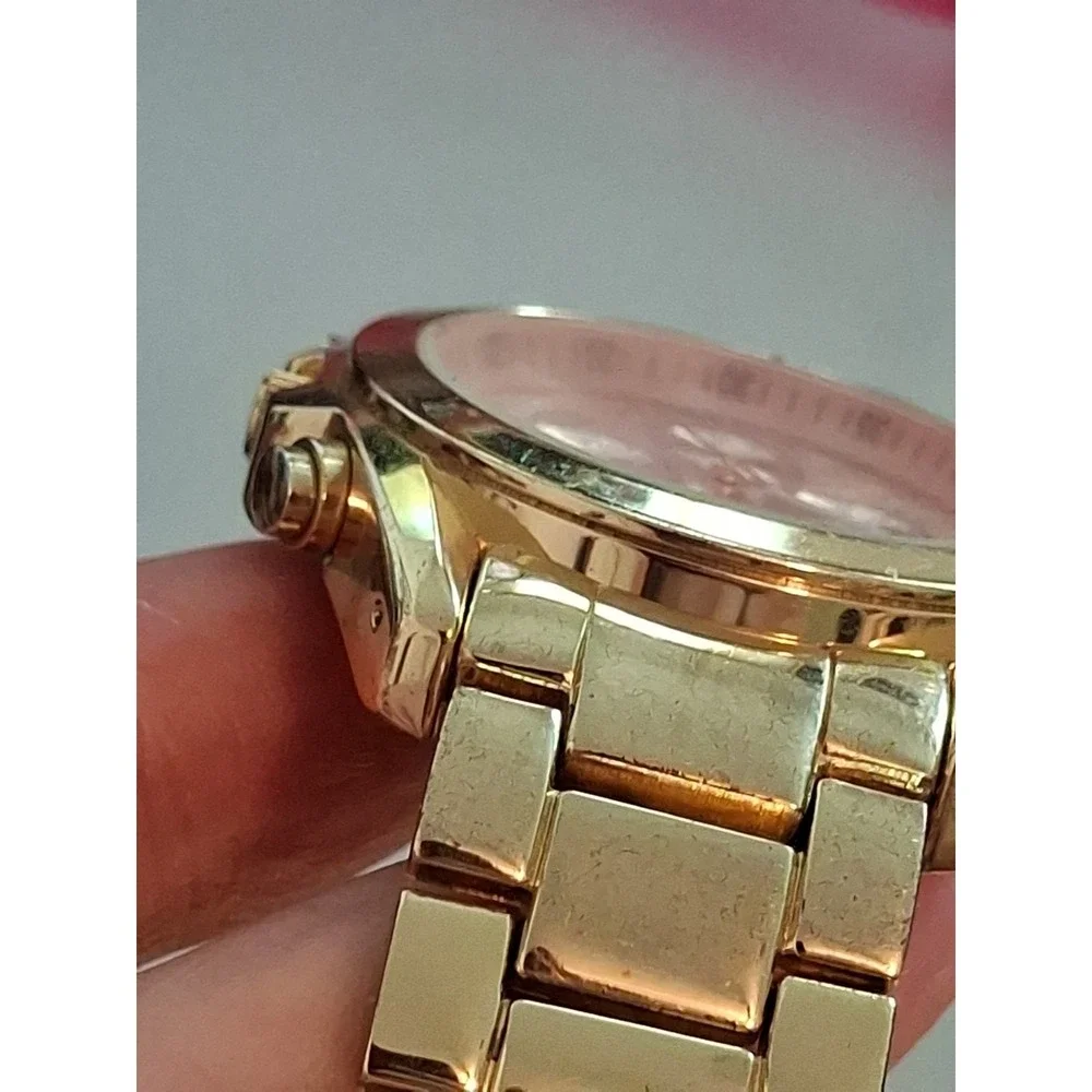 Charming Charlie #9277 40mm Womens Goldtone Watch.Quartz,Subdials,6 3/4
